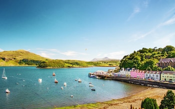 most beautiful seaside villages UK prettiest england where visit summer heatwave 2023